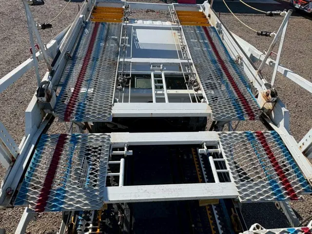 日野 レンジャー LDG-GK8JWAA(6x4)の写真9