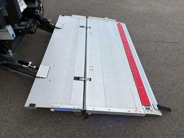 日野 デュトロ 2KG-XZU712M(2WD)の写真12