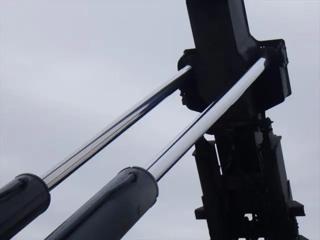 三菱 スーパーグレート 2PG-FV70HZ(6x4)の写真10