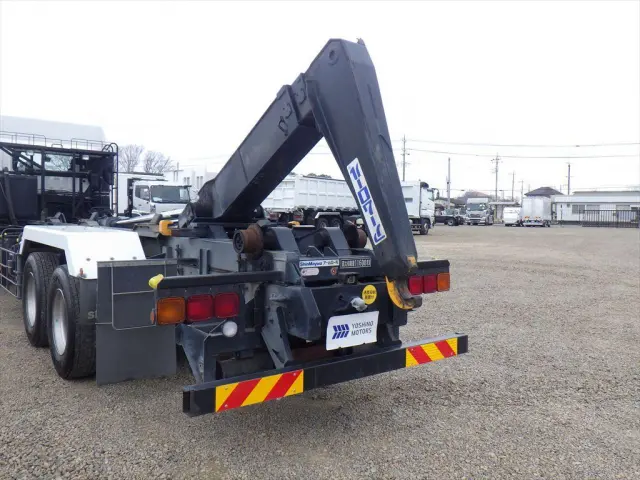 三菱 スーパーグレート 2PG-FV70HZ(6x4)の写真12