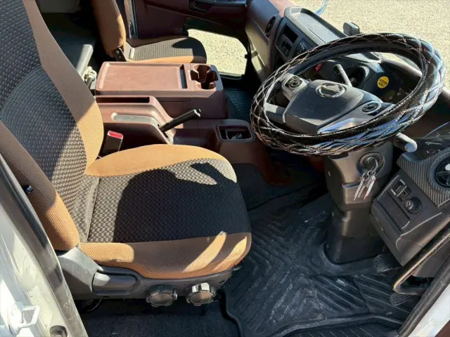 日野 レンジャー 2KG-GD2ABA(2WD)の写真21