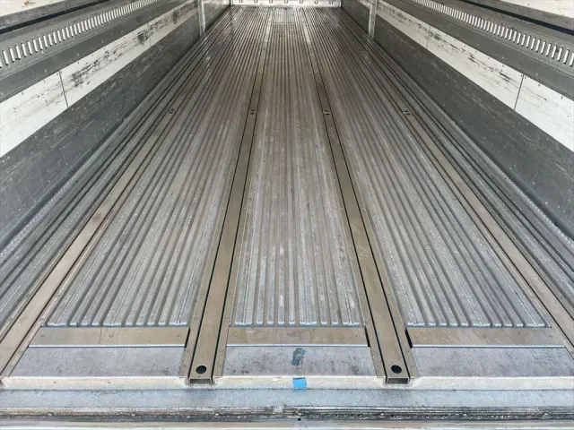 三菱 スーパーグレート QPG-FS64VZ(8x4)の写真8