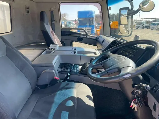 三菱 スーパーグレート QPG-FS64VZ(8x4)の写真21