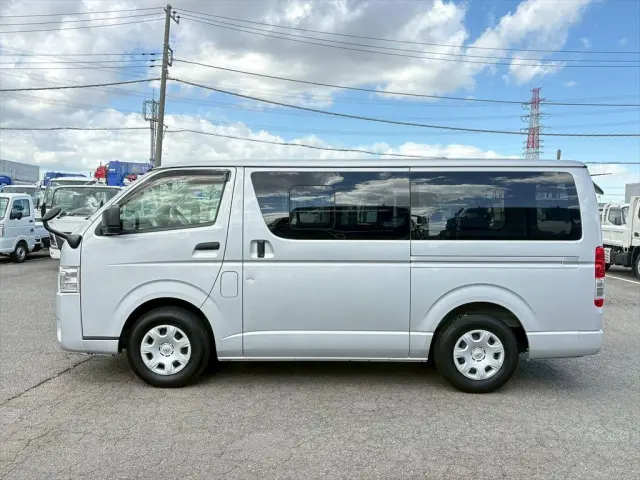 トヨタ ダイナ 3DF-GDH201V(その他)の写真6