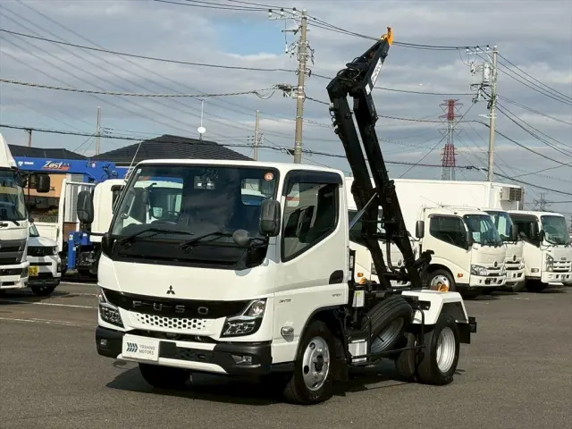 三菱 キャンター 2RG-FBAV0(2WD)の写真1