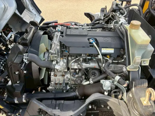 三菱 キャンター 2RG-FBAV0(2WD)の写真18