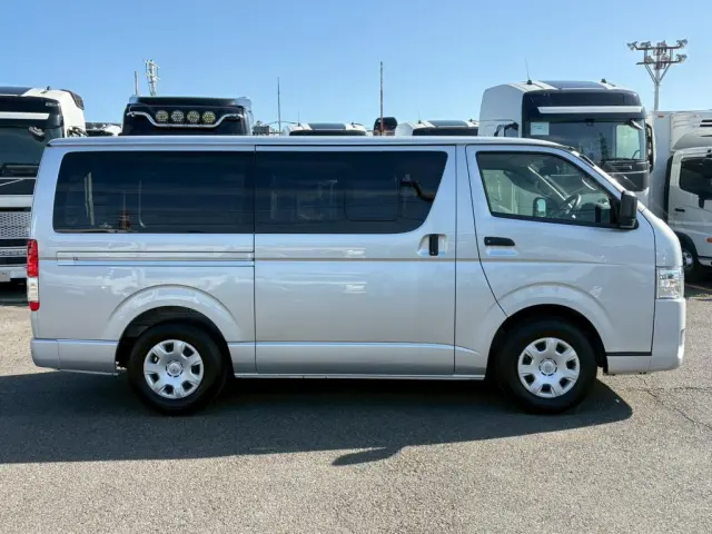 トヨタ ハイエースバン 3DF-GDH201V(その他)の写真5