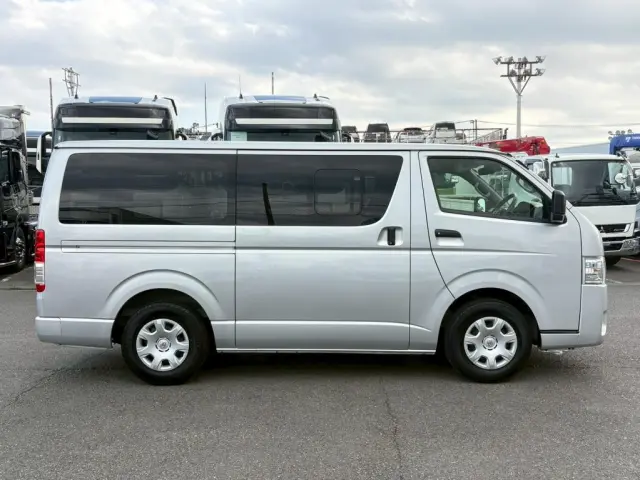 トヨタ ダイナ 3DF-GDH201V(その他)の写真5