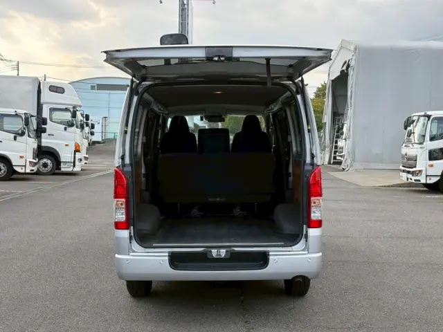 トヨタ ダイナ 3DF-GDH201V(その他)の写真12