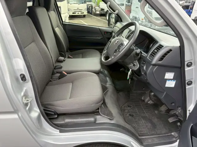 トヨタ ダイナ 3DF-GDH201V(その他)の写真21