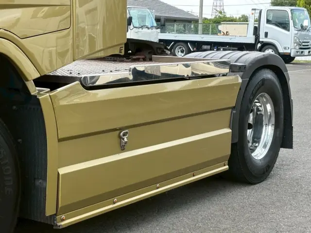 ボルボ FM トラクター 2DG-KA2TEA1(2WD)の写真6