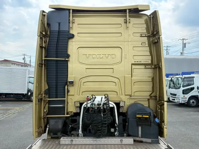 ボルボ FM トラクター 2DG-KA2TEA1(2WD)の写真7