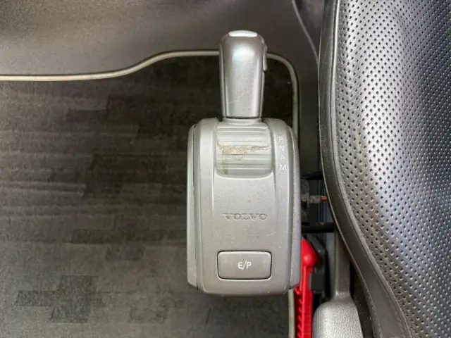 ボルボ FM トラクター 2DG-KA2TEA1(2WD)の写真22