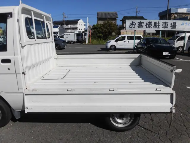 ダイハツ ハイゼットトラック EBD-S201P(2WD)の写真12