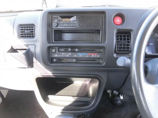ダイハツ ハイゼットトラック EBD-S201P(2WD)の写真24