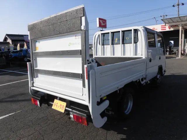 いすゞ エルフ TRG-NJR85A(2WD)の写真2