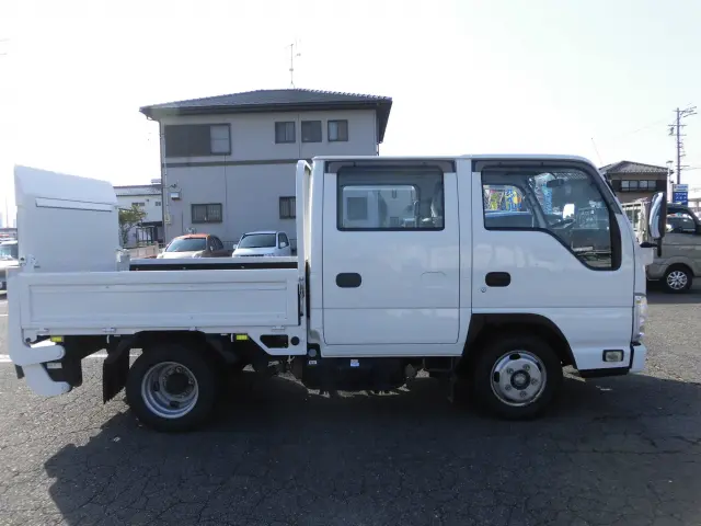 いすゞ エルフ TRG-NJR85A(2WD)の写真5