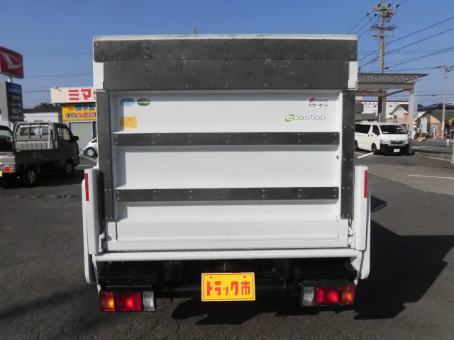 いすゞ エルフ TRG-NJR85A(2WD)の写真11