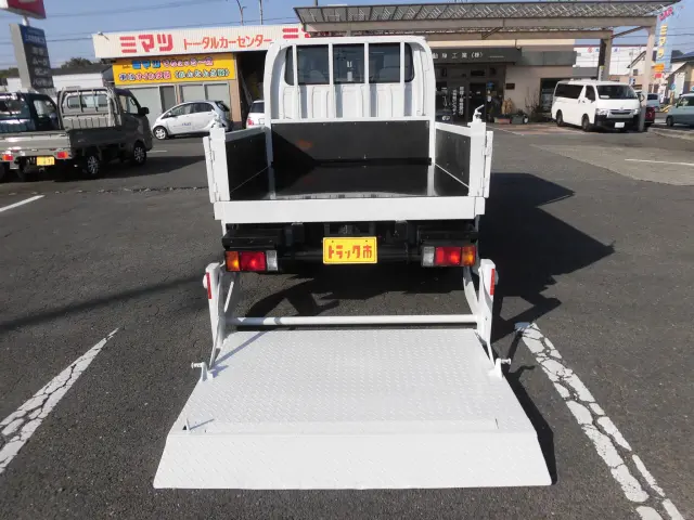 いすゞ エルフ TRG-NJR85A(2WD)の写真12