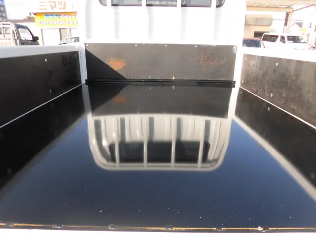 いすゞ エルフ TRG-NJR85A(2WD)の写真13