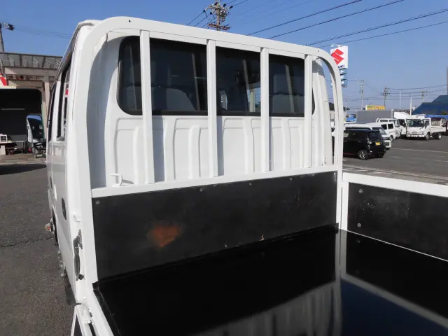 いすゞ エルフ TRG-NJR85A(2WD)の写真15