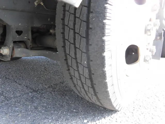 いすゞ エルフ TRG-NJR85A(2WD)の写真19