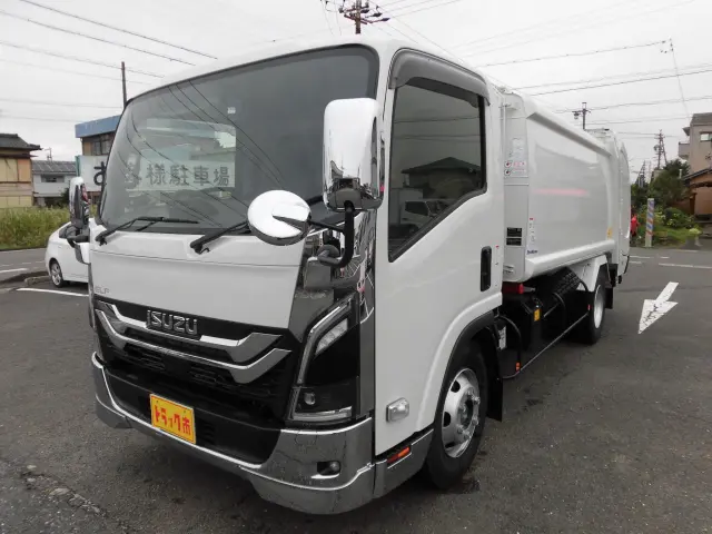 いすゞ エルフ 2PG-NPR88YM(2WD)の写真1