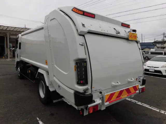 いすゞ エルフ 2PG-NPR88YM(2WD)の写真4