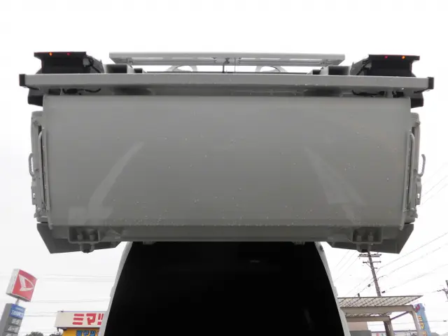 いすゞ エルフ 2PG-NPR88YM(2WD)の写真20