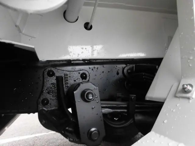 いすゞ エルフ 2PG-NPR88YM(2WD)の写真27