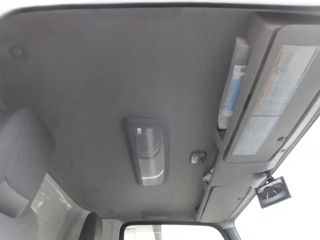 いすゞ エルフ 2PG-NPR88YM(2WD)の写真39