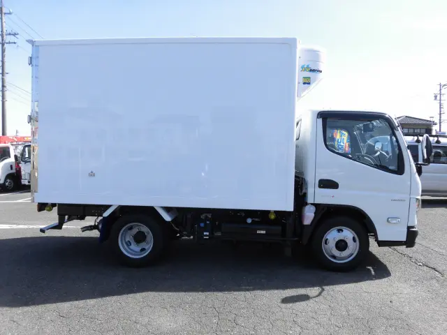 三菱 キャンター 2RG-FBAV0(2WD)の写真5