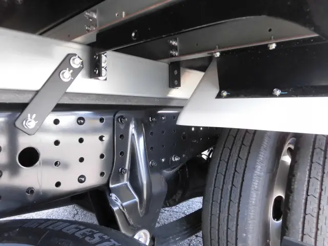 三菱 キャンター 2RG-FBAV0(2WD)の写真26