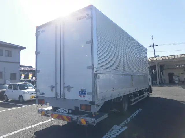 いすゞ フォワード 2RG-FRR90T2(2WD)の写真2