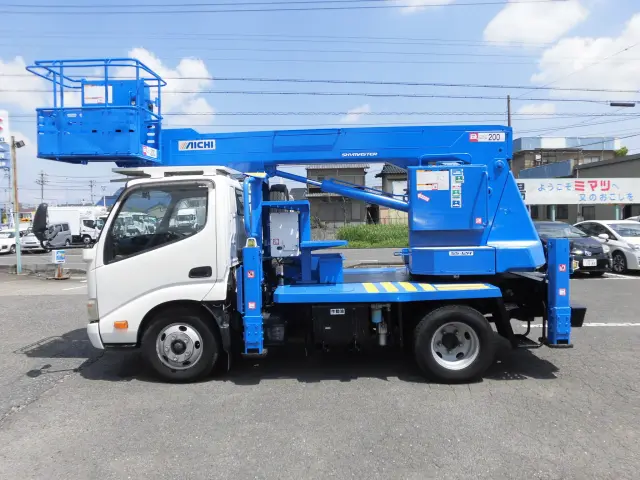 日野 デュトロ SKG-XZU600E(2WD)の写真5