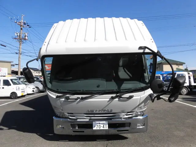 いすゞ フォワード 2RG-FRR90T2(2WD)の写真7