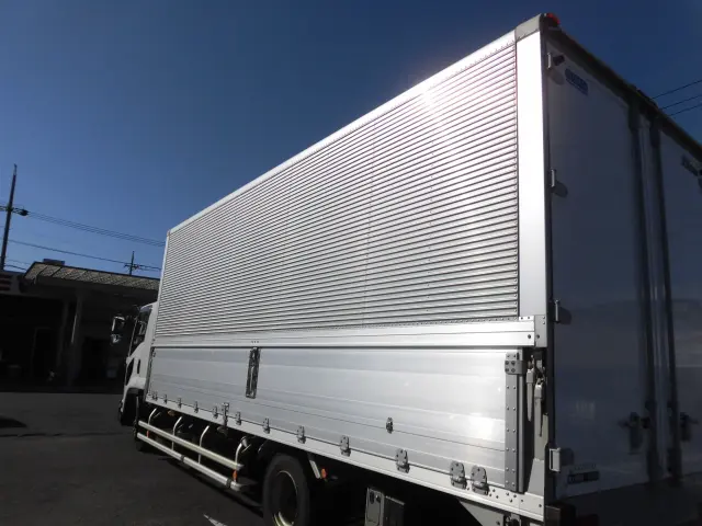 いすゞ フォワード 2RG-FRR90T2(2WD)の写真9