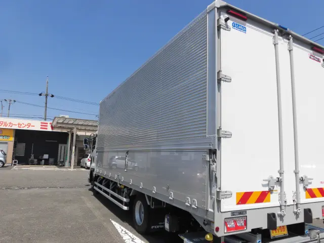 いすゞ フォワード 2RG-FRR90T4(2WD)の写真9