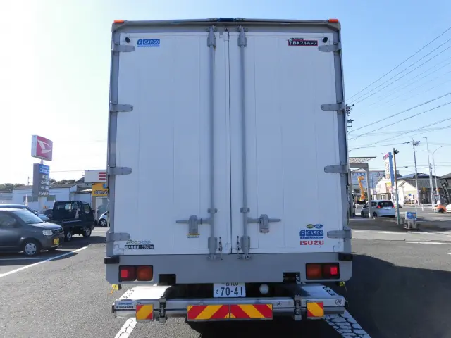 いすゞ フォワード 2RG-FRR90T2(2WD)の写真11