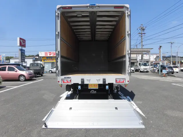 いすゞ フォワード 2RG-FRR90T4(2WD)の写真14