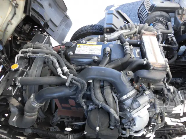 いすゞ フォワード 2RG-FRR90T2(2WD)の写真20