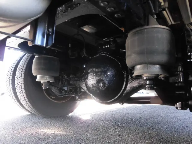 いすゞ フォワード 2RG-FRR90T2(2WD)の写真25