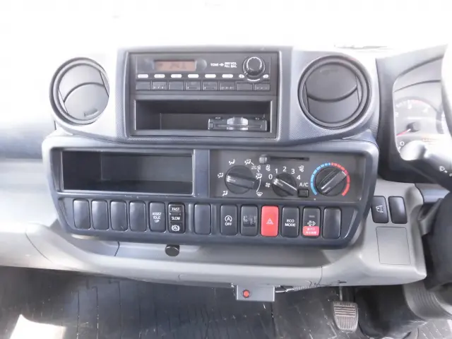 日野 デュトロ SKG-XZU600E(2WD)の写真36