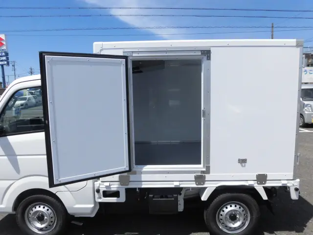 三菱 ミニキャブトラック 3BD-DS16T(2WD)の写真9