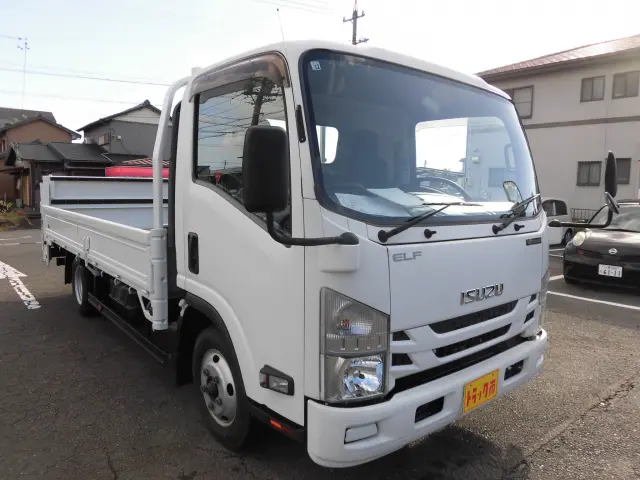 いすゞ エルフ TRG-NPR85AR(2WD)の写真3