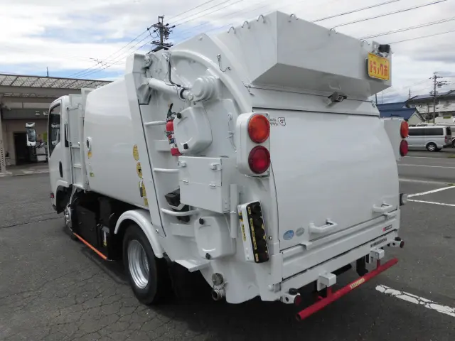 いすゞ エルフ TPG-NMR85AN(2WD)の写真4