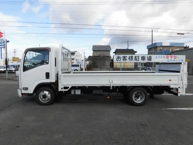 いすゞ エルフ TRG-NPR85AR(2WD)の写真6