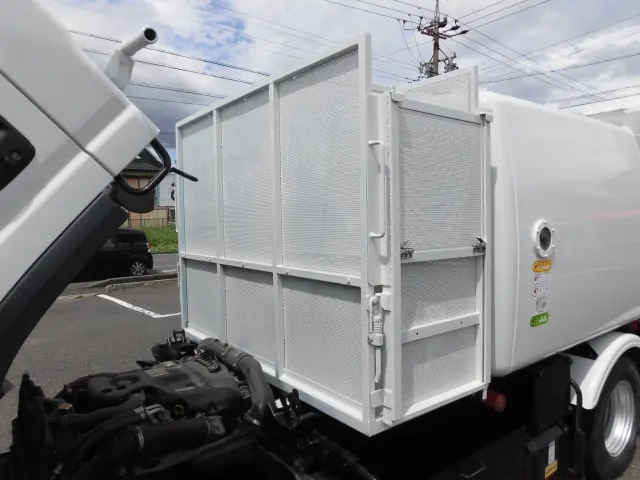 いすゞ エルフ TPG-NMR85AN(2WD)の写真8