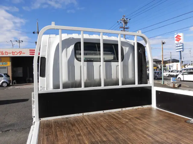 いすゞ エルフ TRG-NPR85AR(2WD)の写真12