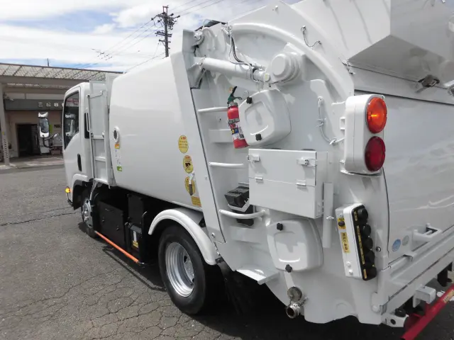 いすゞ エルフ TPG-NMR85AN(2WD)の写真13